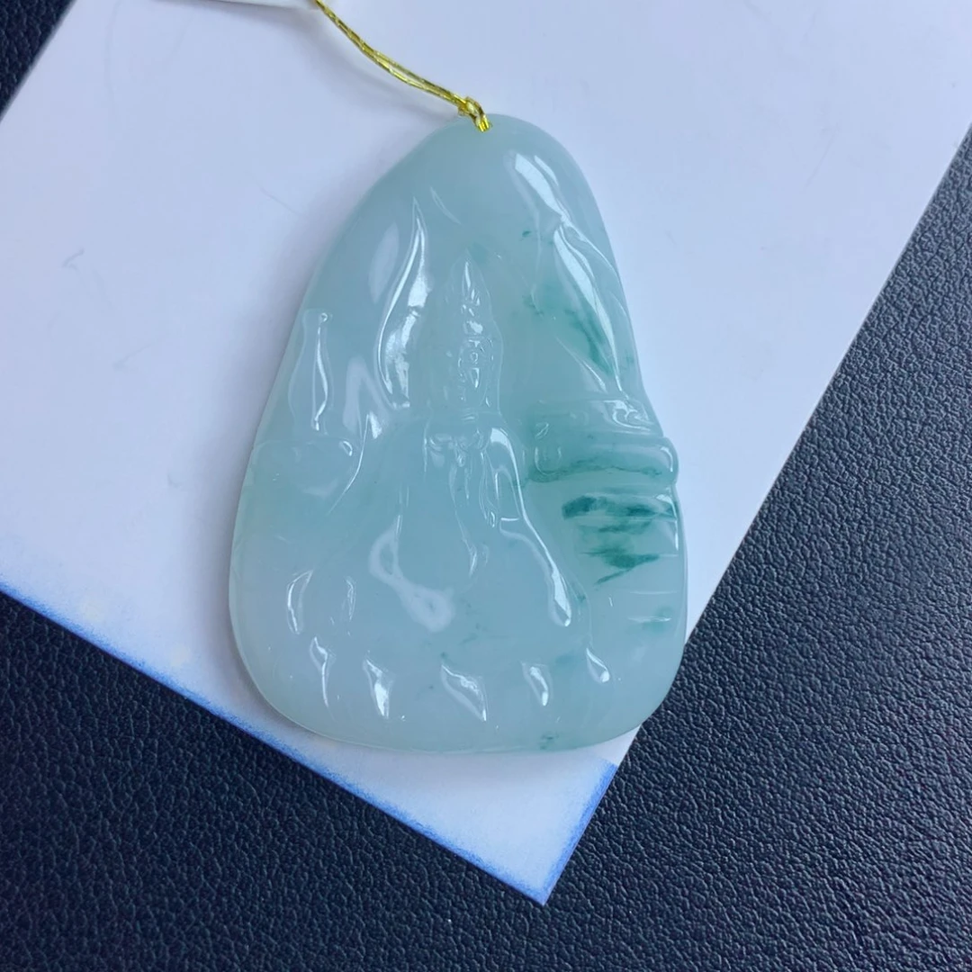 翡翠颈饰未镶嵌山水观音