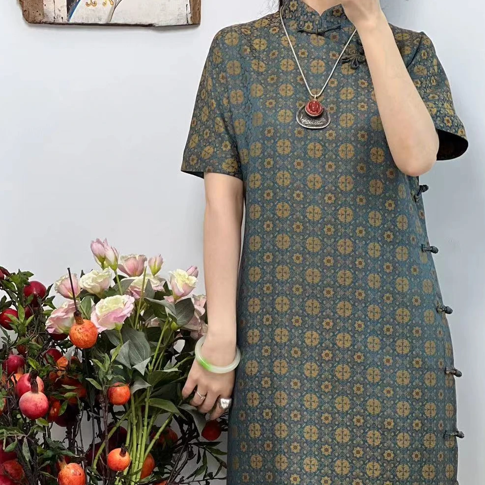 『茗香』香云纱真丝国风气质提花立领斜襟桑蚕丝旗袍连衣裙（24028）
