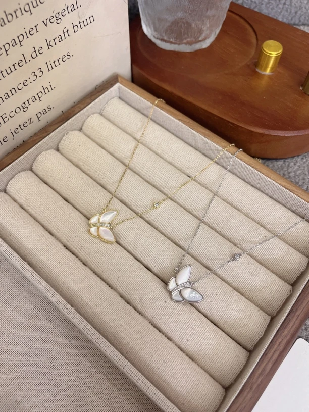 铜合金合成锆石项链 气质轻奢时尚百搭小众简约精致ins蝴蝶项链