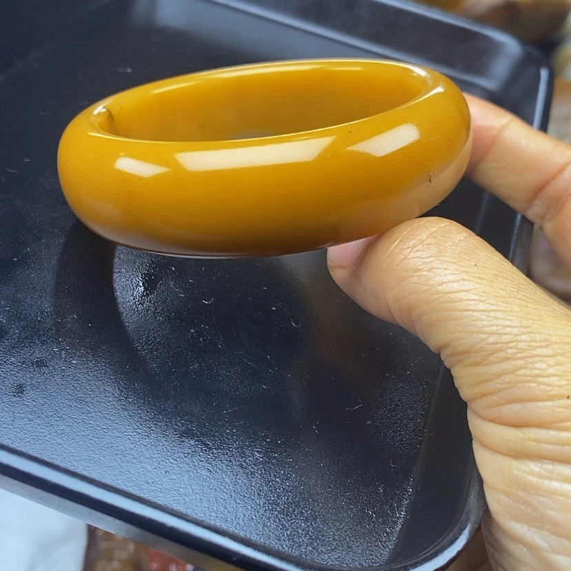 【闪购商品】石英质玉（黄龙玉）颈饰未镶嵌61