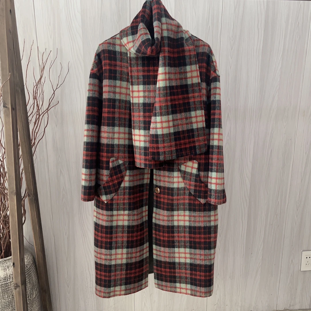 2024年秋冬季节新款时尚格子双面双穿双面呢羊毛大衣围巾款外套女