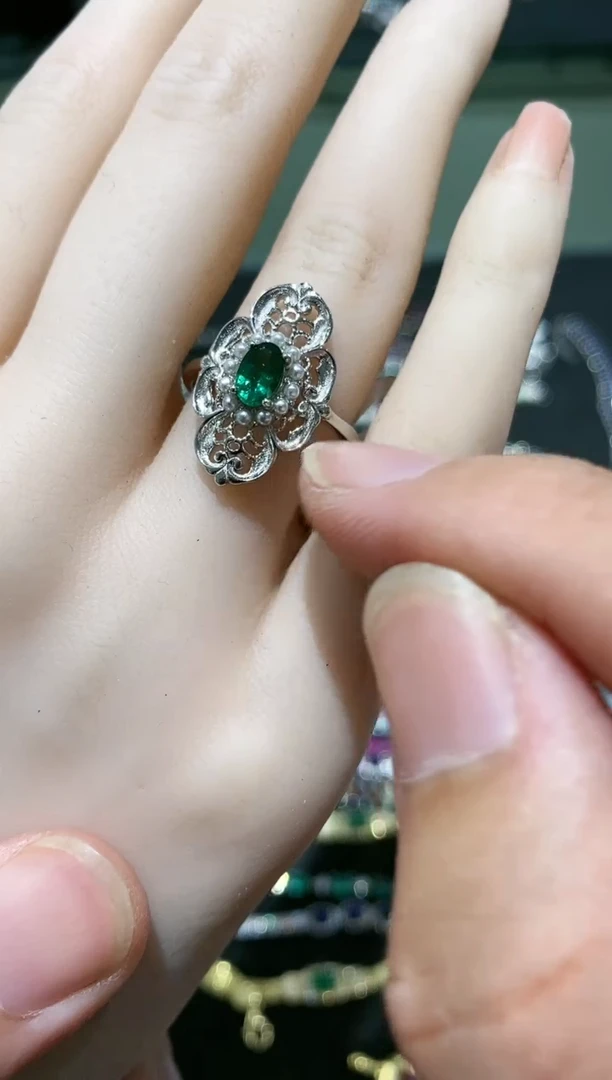 【闪购商品】祖母绿戒指银S925镶嵌戒指