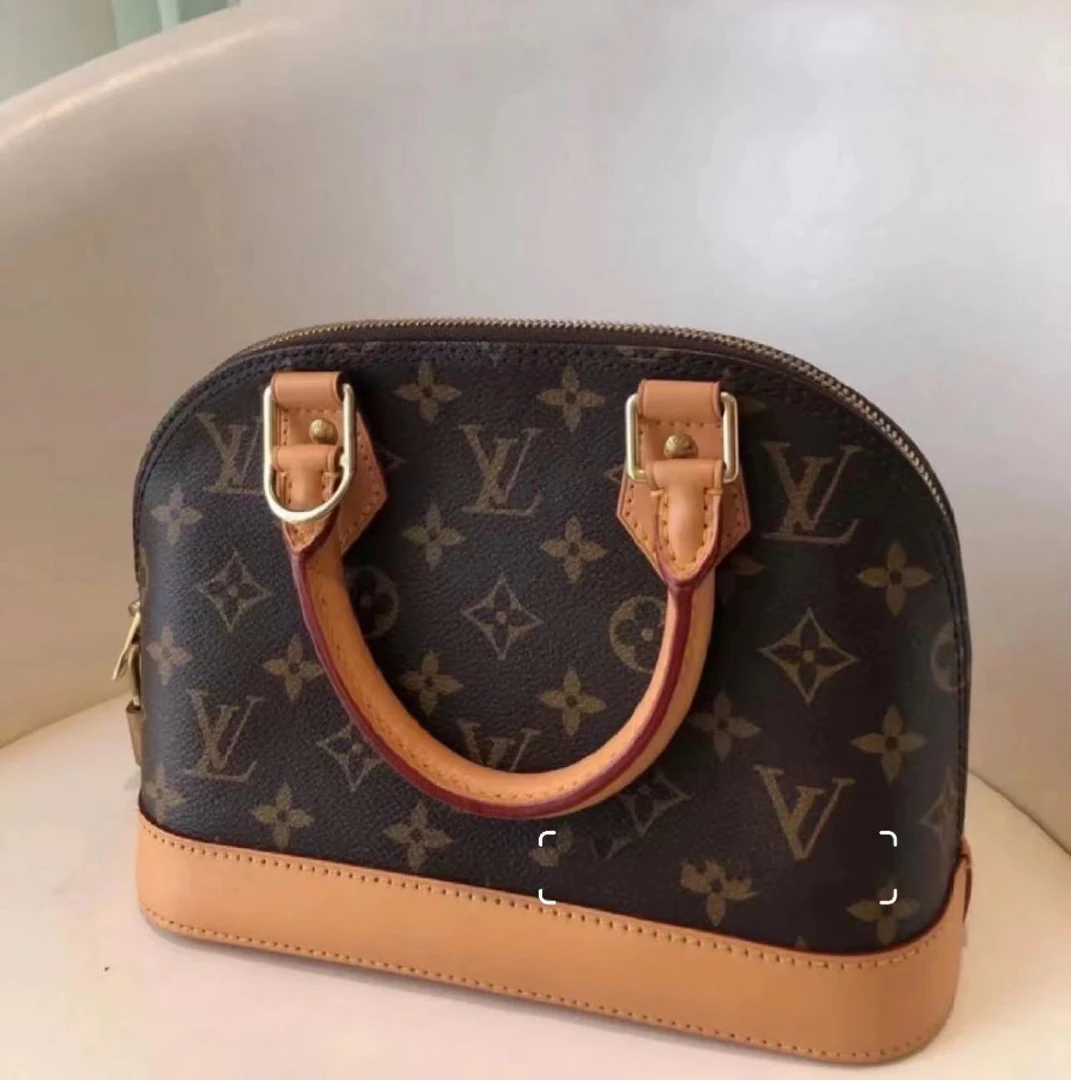 95新 LouisVuitton/路易威登 路易威登/贝壳包/3999
