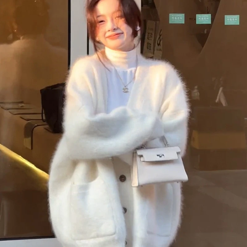 白色水貂绒韩版软糯糯毛衣女秋冬新款宽松慵懒外穿开衫针织外套厚