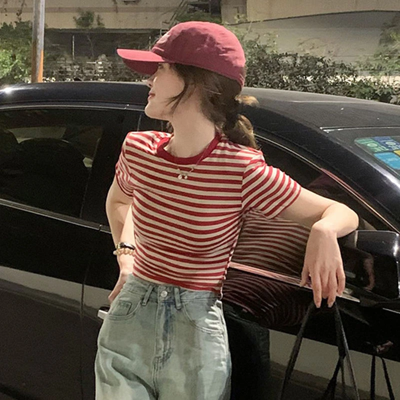 条纹圆领修身显瘦短袖t恤女2024新款爆款时尚撞色半袖短款上衣夏