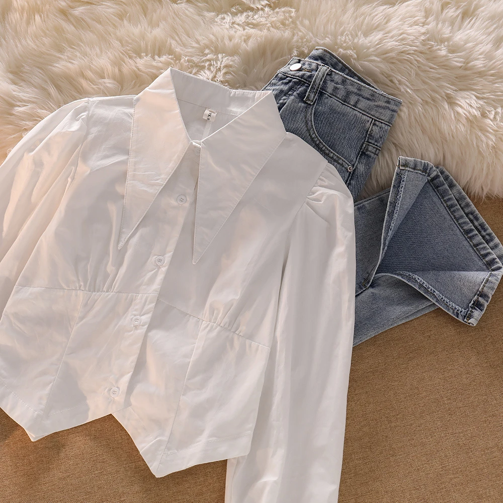 好穿显气质复古设计感小众尖领衬衫女收腰泡泡袖甜辣短款茶系上衣