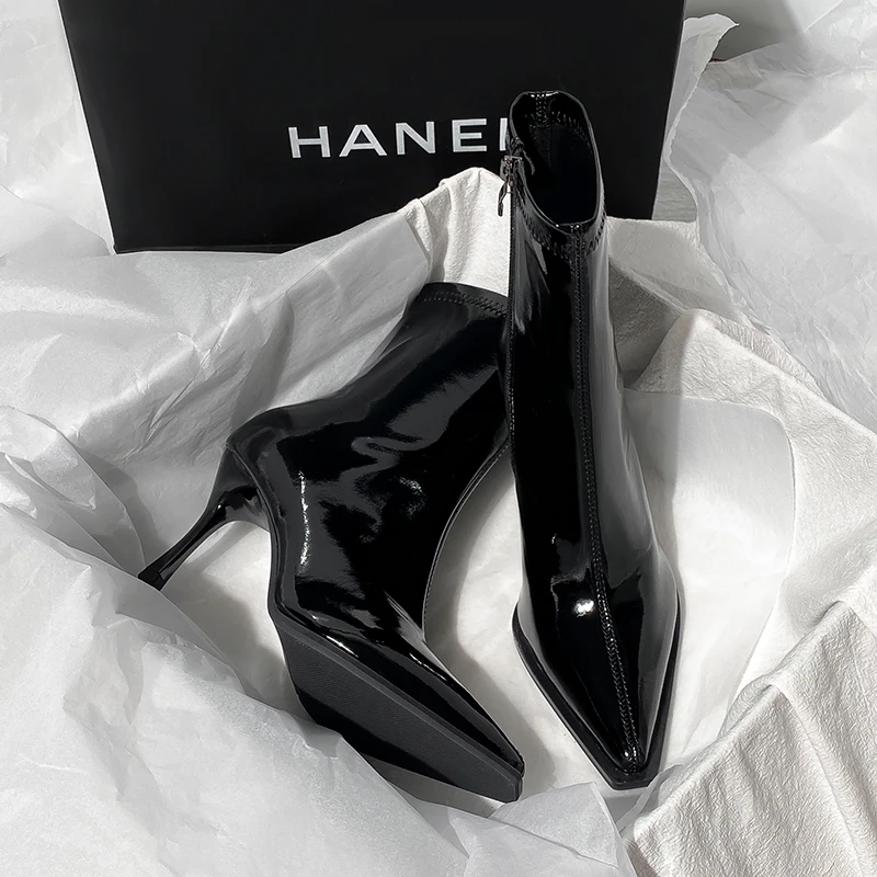 尖头高跟短靴子女细跟2024秋冬复古皮靴马丁靴气质漆皮瘦瘦靴裸靴