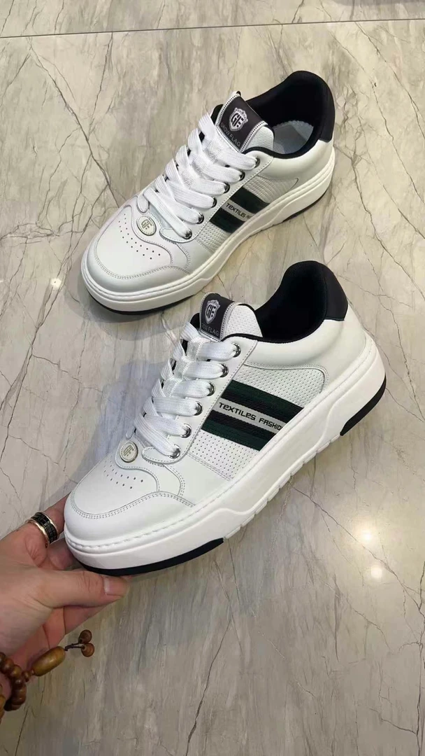 《史蒂芬费勒斯》24新款轻奢风柔软舒适安脚软底软面男士板鞋