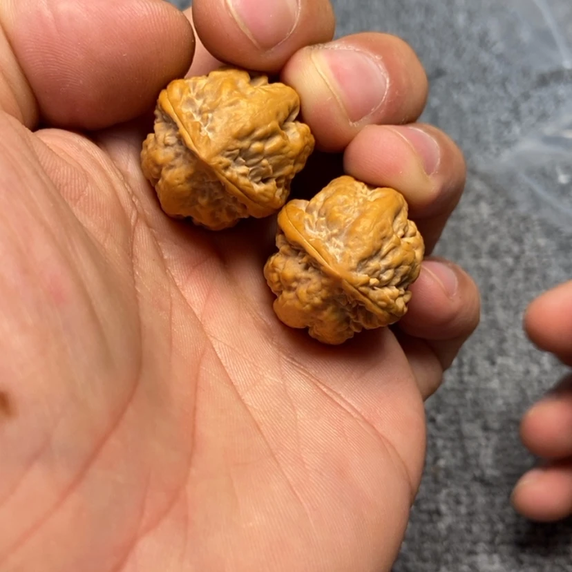 【闪购商品】文玩核桃把件