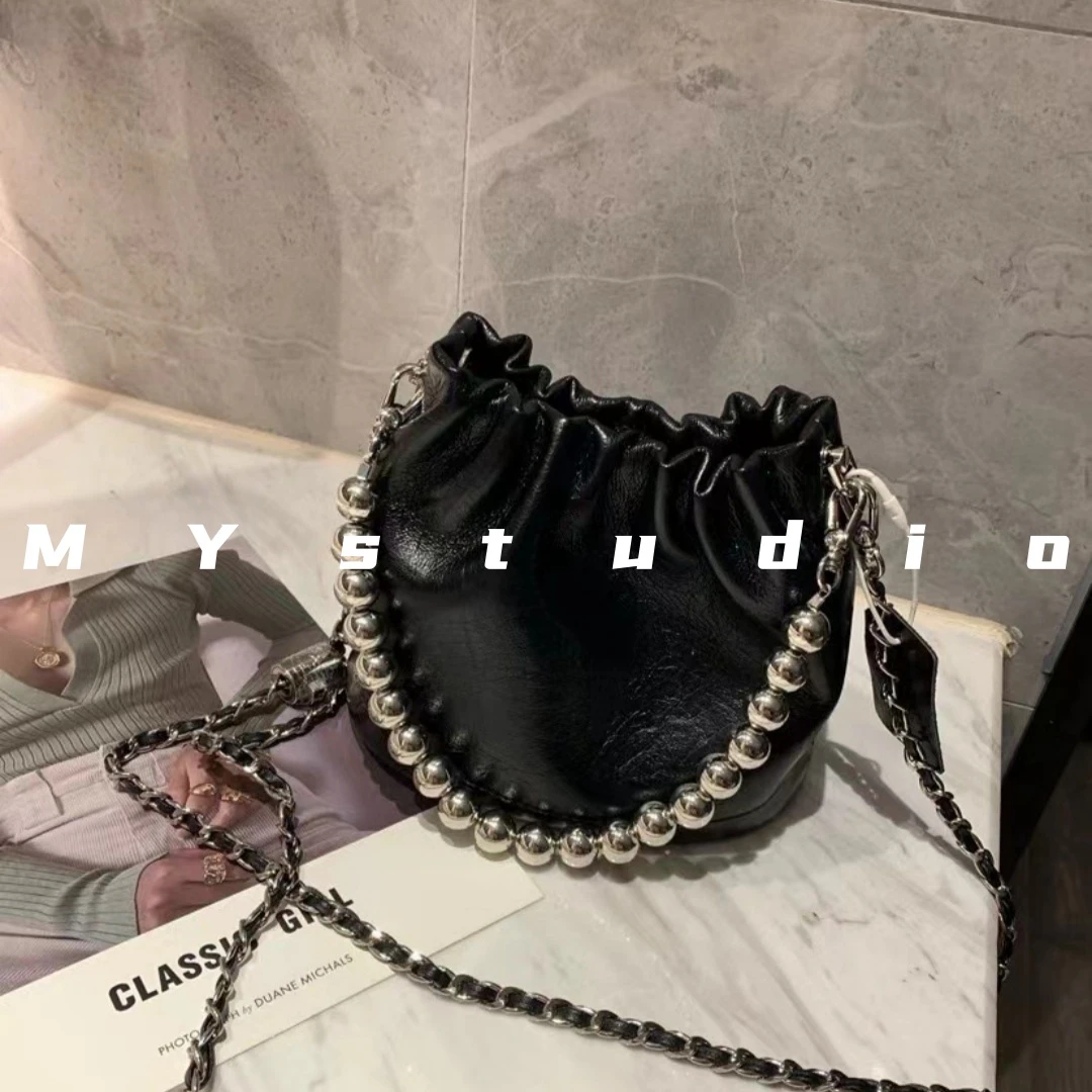 MYstudio银珠时代~韩版新款百搭链条水桶手提小众设计单肩斜挎包