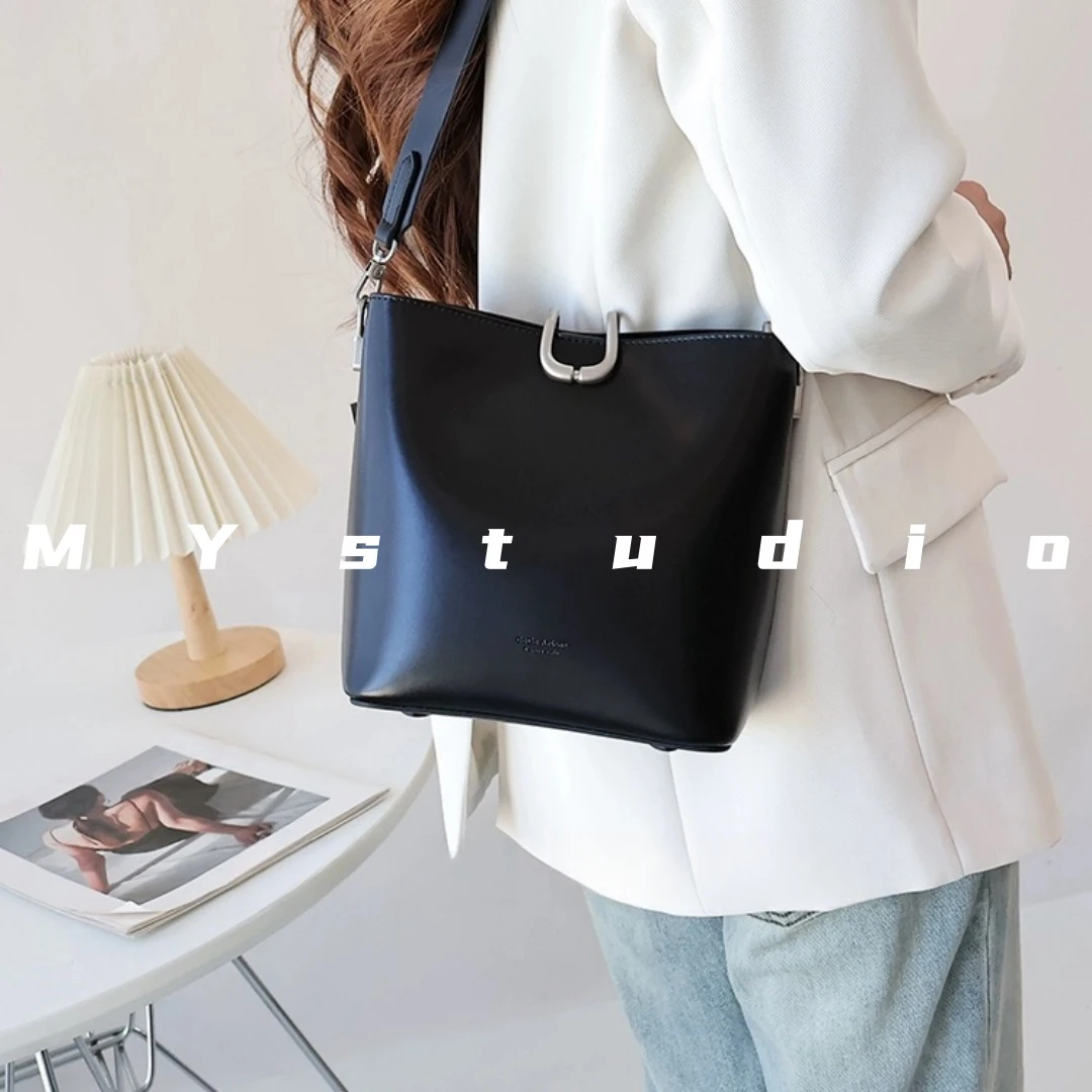 MYstudio破产姐妹~春夏季法式时尚小众高级感马蹄斜挎单肩腋下包