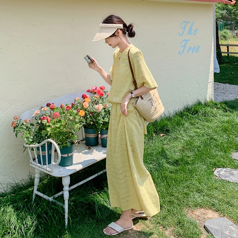 黄色时髦洋气半身裙套装女夏季2024新款慵懒风高级蕾丝裙子两件套