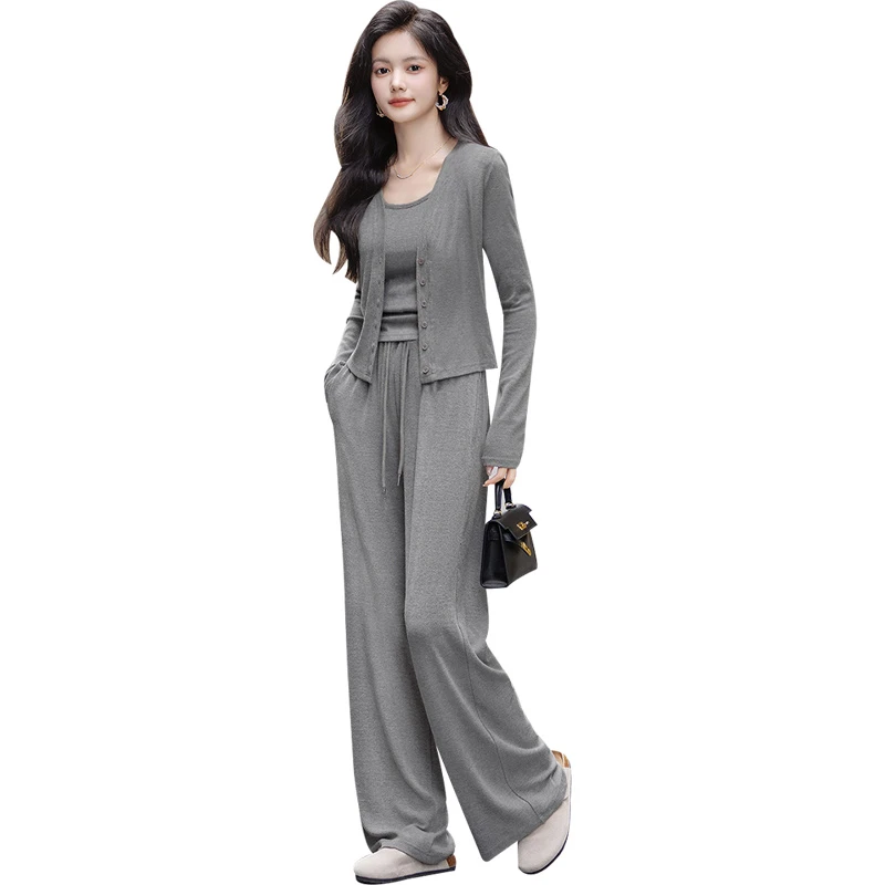 丝柏舍2025棉冬新款女装长袖外衫搭吊带搭休闲裤三件套S43R6370N