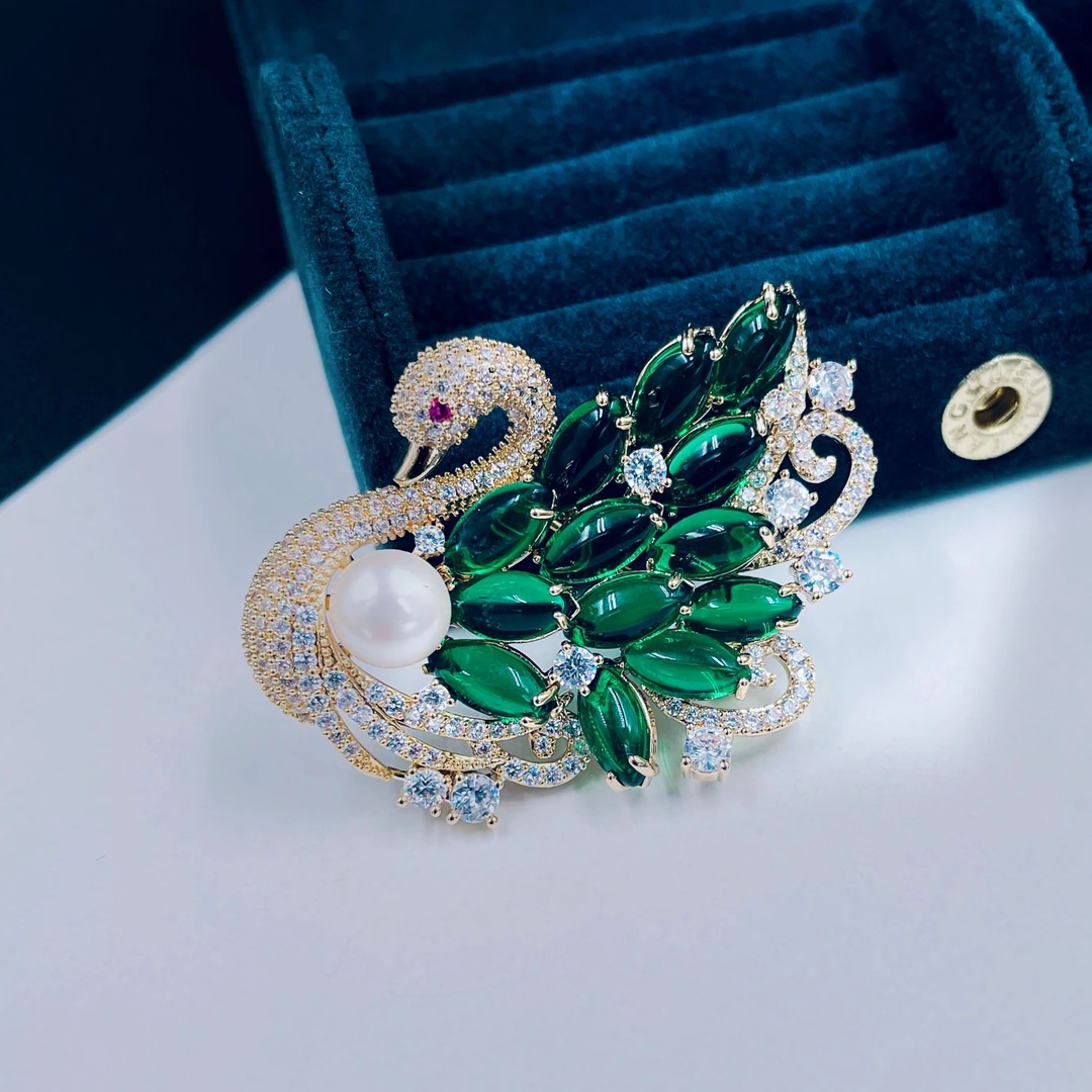 轻奢优雅翠绿天鹅领针时尚气质重工复古绿色高档/金色胸针vintage