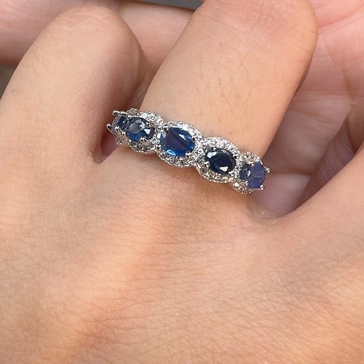 蓝宝石戒指银S925镶嵌多样性