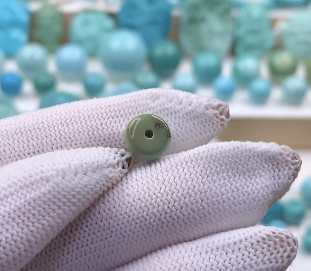 原矿绿松石精品隔片9毫米