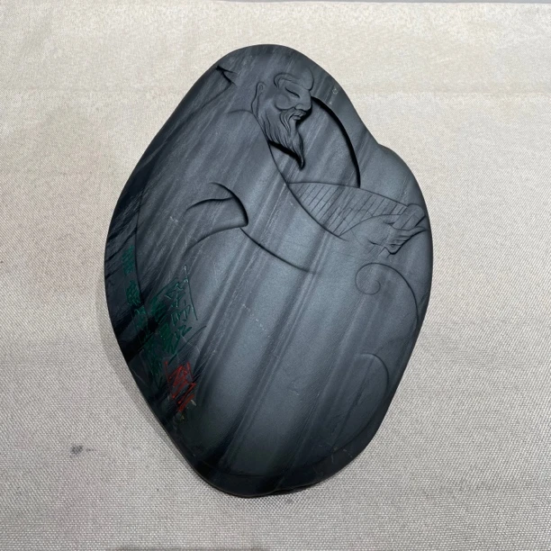 天横，纹理经典折光强，藏品，尺寸：24/17.5/2.3 c m