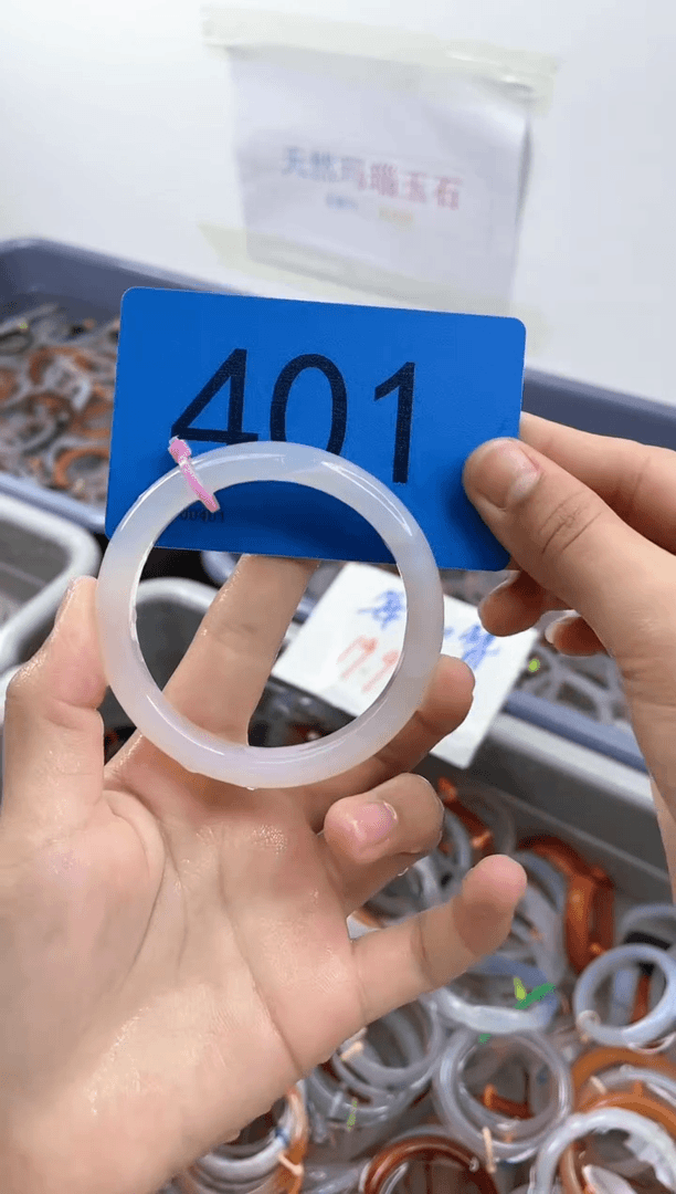 【闪购商品】玛瑙/玉髓手镯合金5657