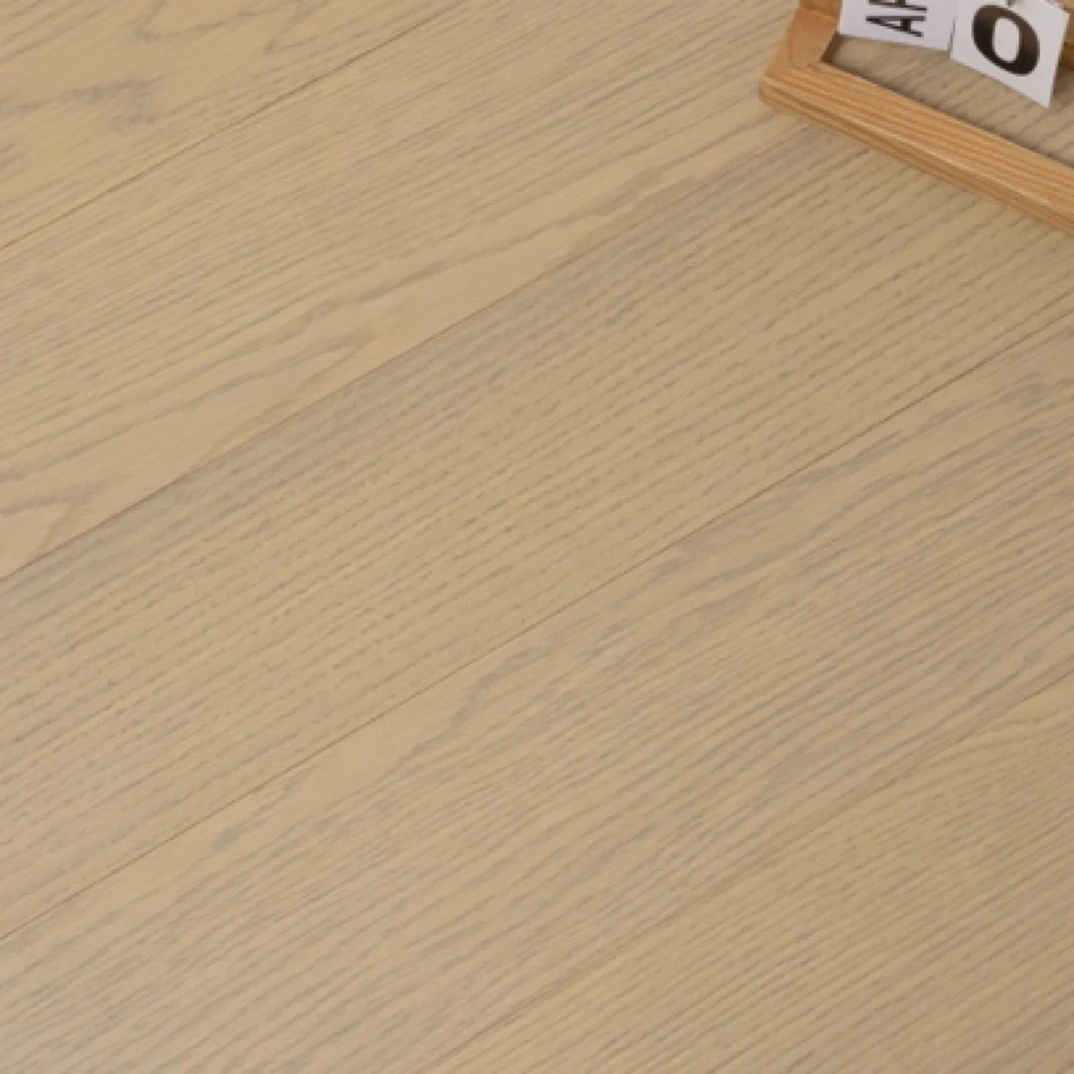 橡木地板橡木多层实木地板耐磨防水奶油法式原木轻奢极简风手工