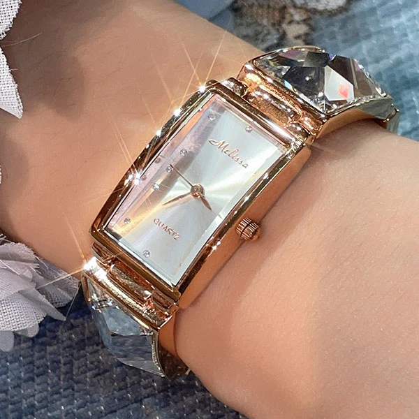 时尚珠宝女士腕表轻奢