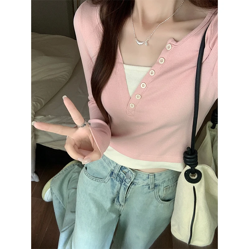 浅粉甜辣风v领假两件长袖T恤2024秋季新款时尚百搭收腰短款上衣女