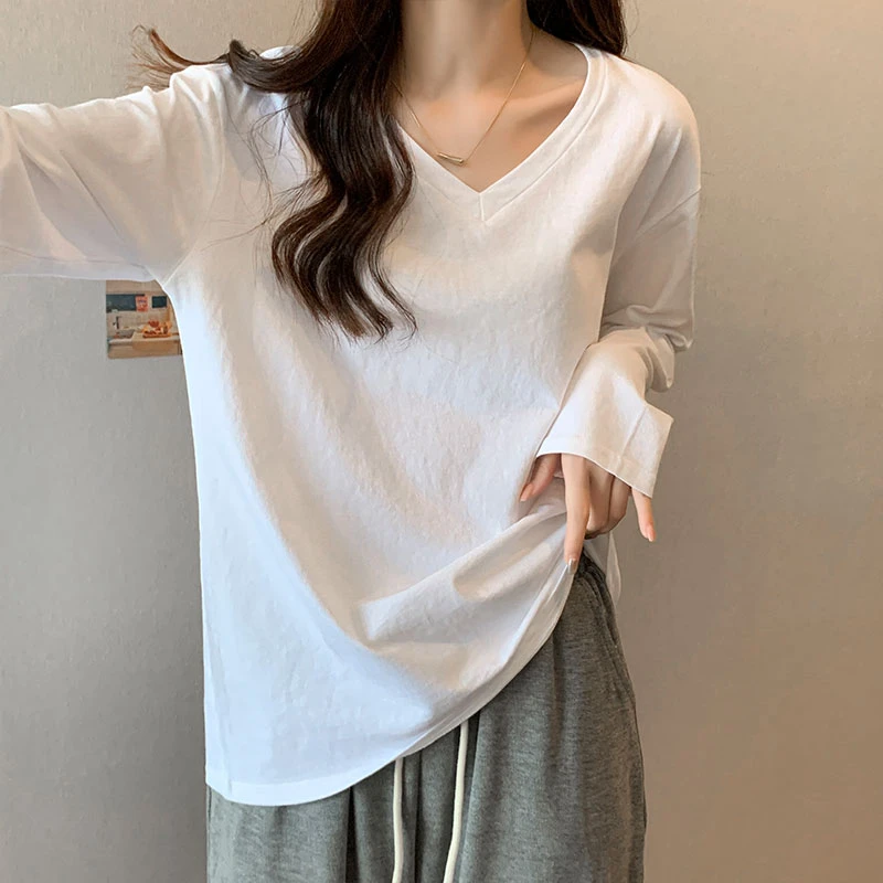 慵懒风休闲长袖v领T恤女春秋白色纯棉打底百搭鸡心领显瘦时尚上衣