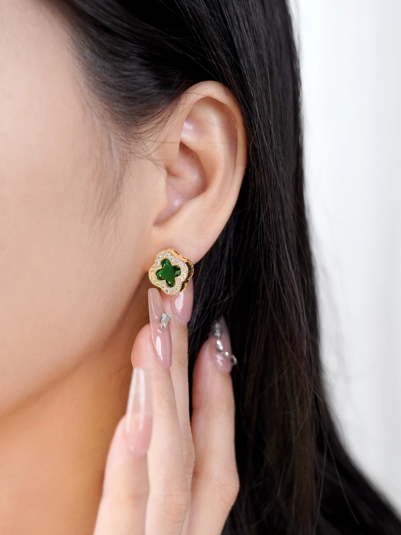 铜合金耳饰 6374璀璨四花时尚百搭气质轻奢法式简约小众优雅耳钉