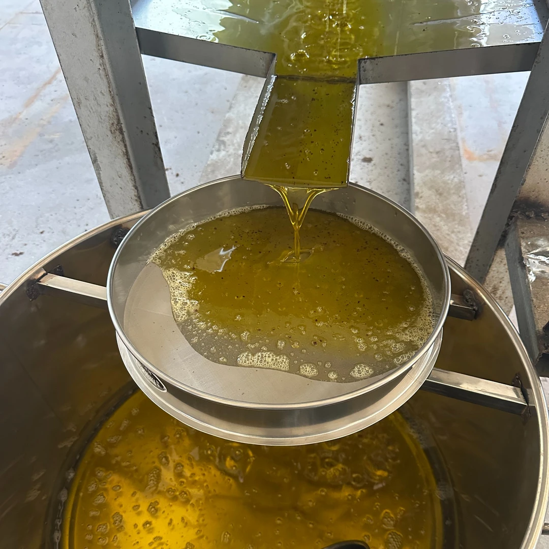 江西高山野生小籽物理压榨山茶油