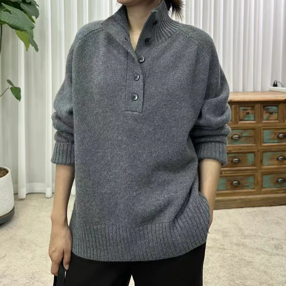 HALUNGLE/海伦格丽  Y3877  时尚休闲纽扣全毛长袖套衫