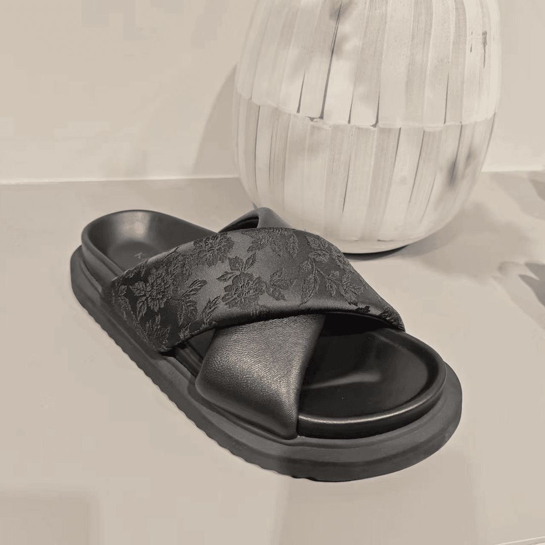 KAKA NUOYA 1725  HD休闲交叉凉拖鞋