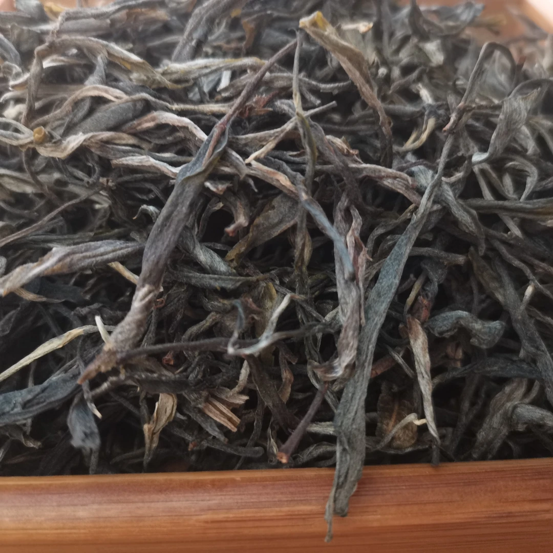 南糯山多依寨2010古树纯料头春