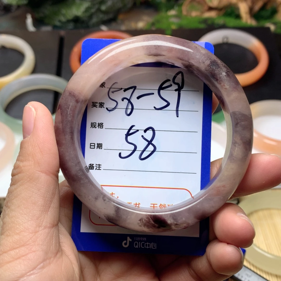 【闪购商品】石英质玉手镯未镶嵌