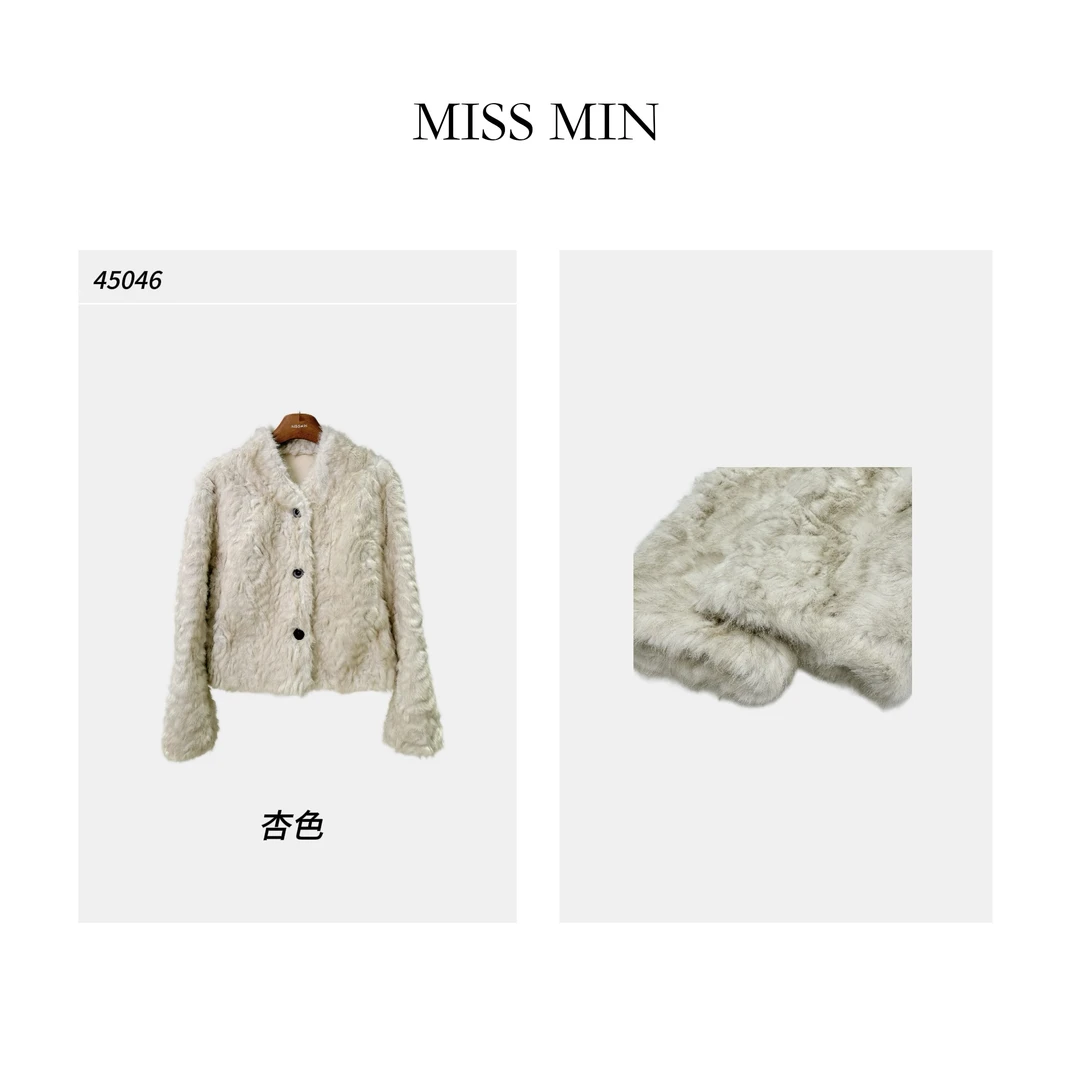 MISS MIN 45046  反季立领三粒扣短外套冬季新款一体环保皮草外套