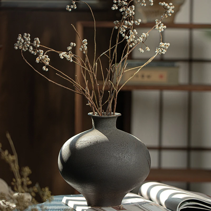 现代陶罐粗陶黑色罐子复古花瓶摆件侘寂风轻奢哑光中古花器装饰品
