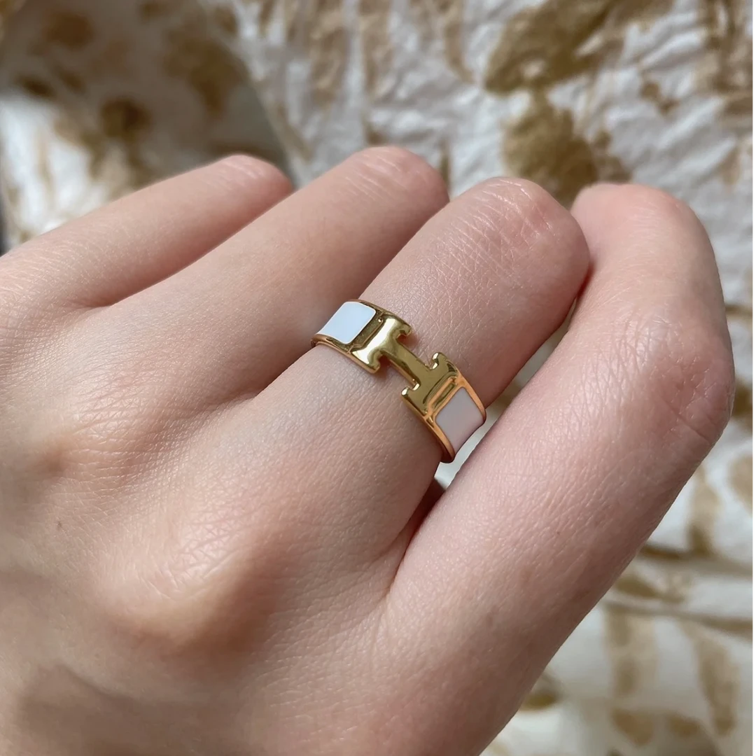 钛钢戒指 字母戒指经典日常款