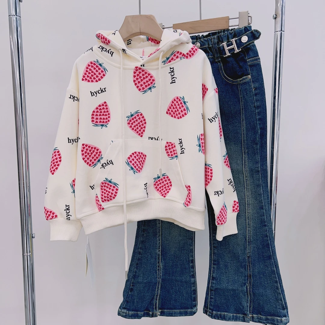 337~女童新款牛仔喇叭裤~字母H~