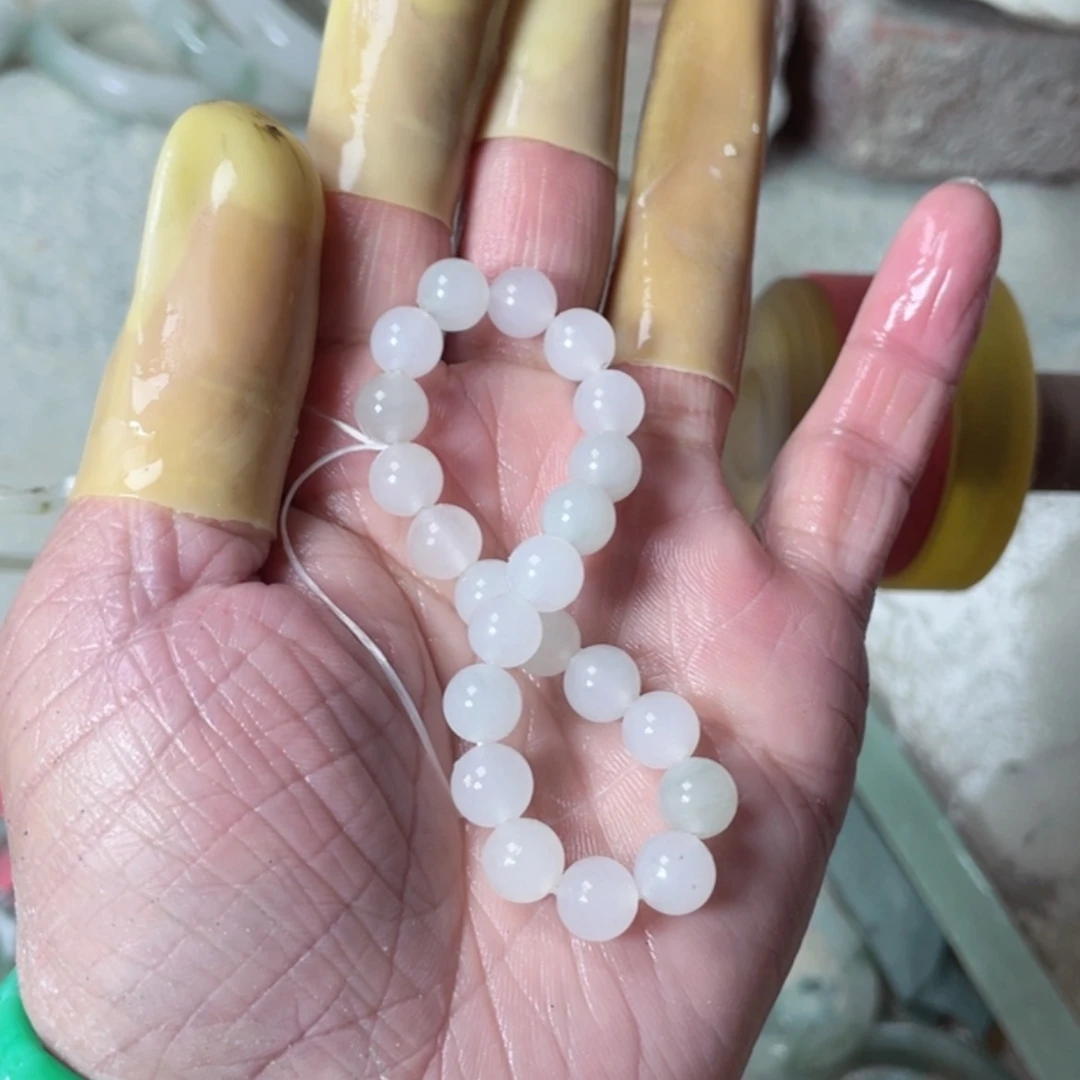 【闪购商品】石英质玉手镯未镶嵌一**行定制