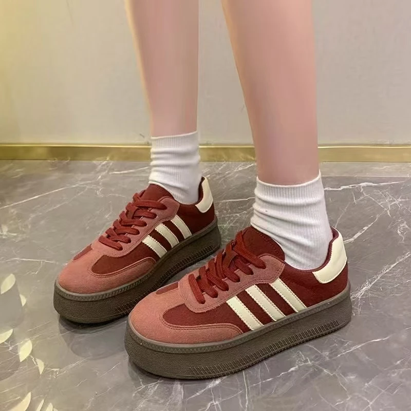 大美  休闲百搭秋季德训女鞋  990