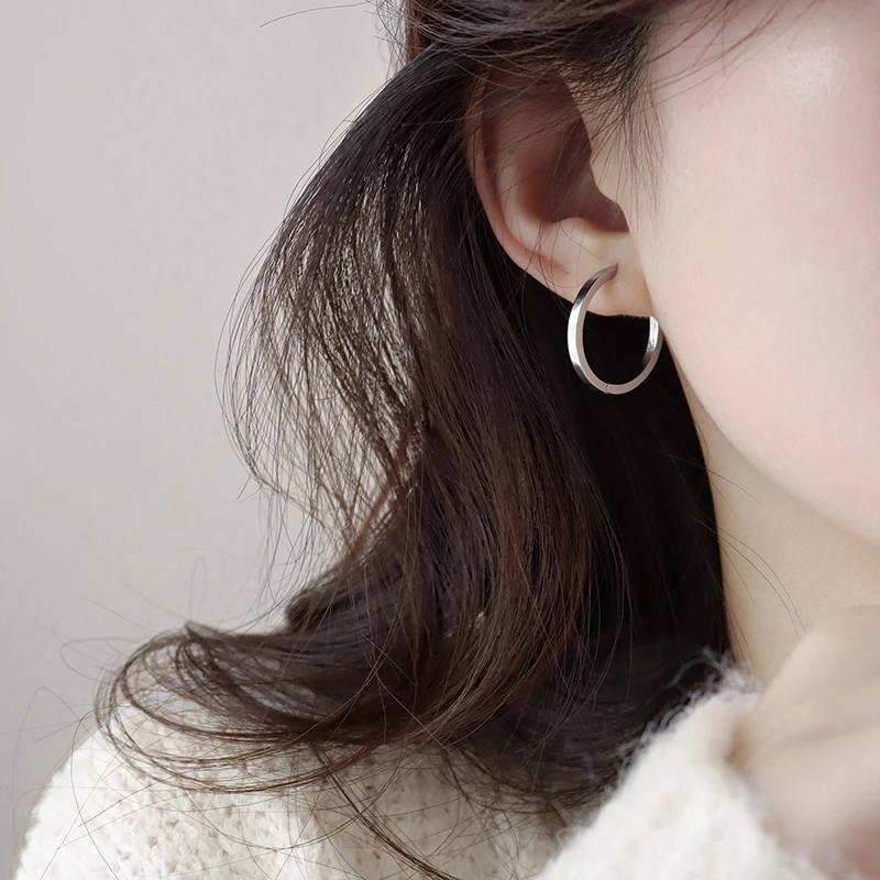 法式圈圈耳环小众极简高级素圈通勤耳圈