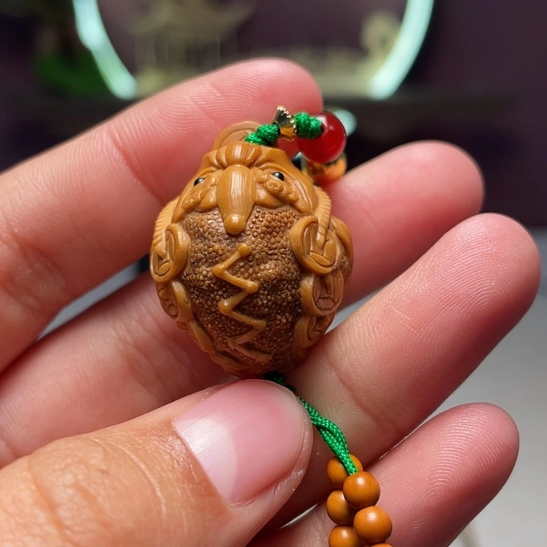 【闪购商品】橄榄核雕浮****权