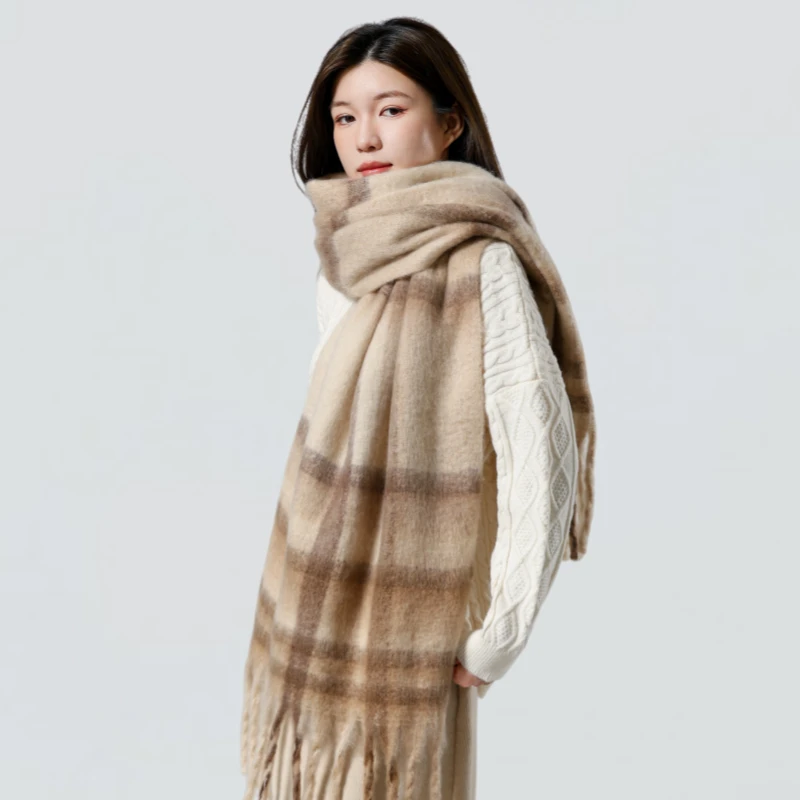 纽维尼秋冬女雅丹风奶茶色高颜值围巾情侣百搭格纹学生时尚围脖女