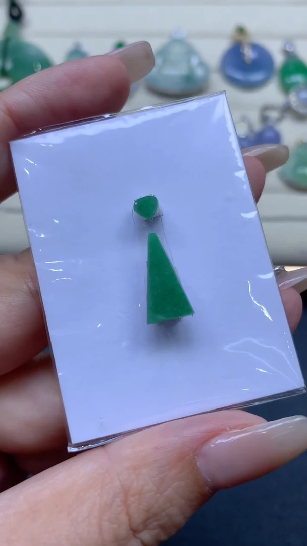 【闪购商品】定制翡翠未镶嵌翡翠
