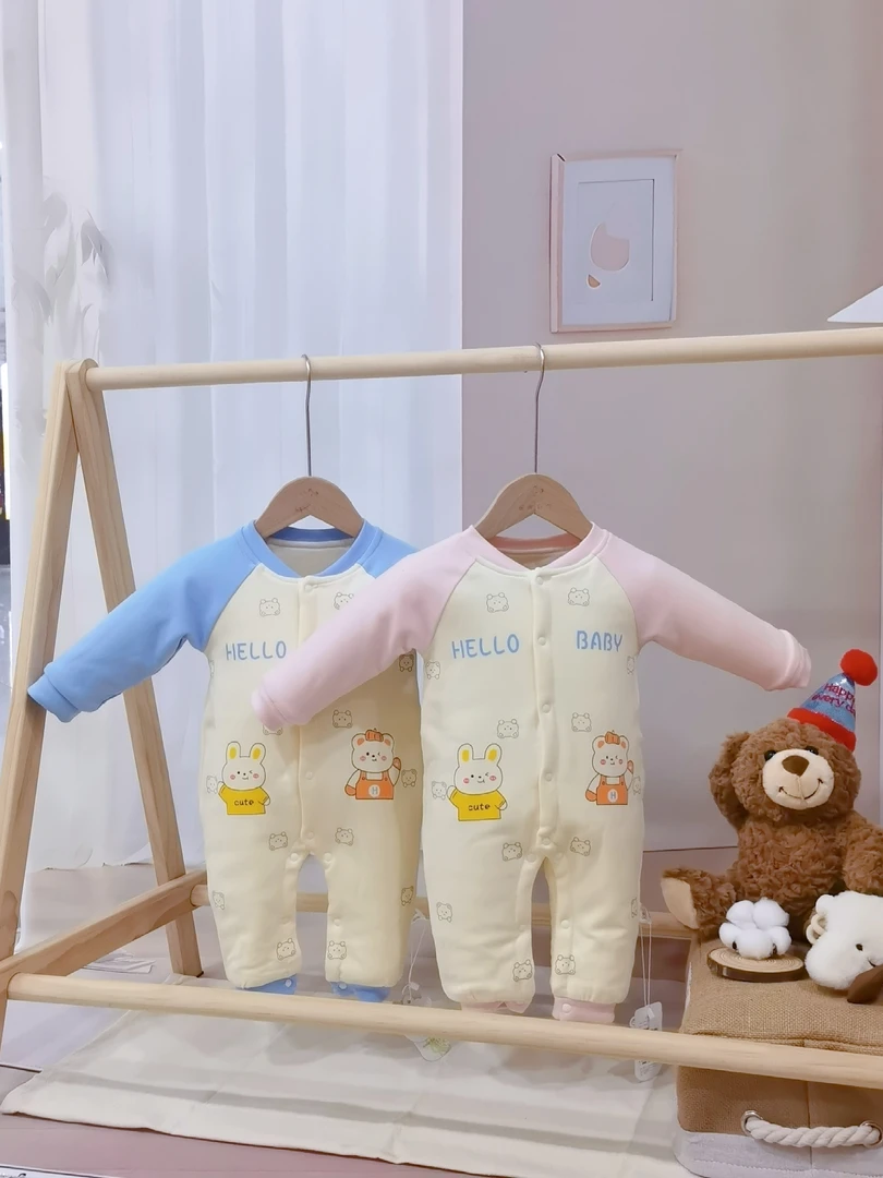 星虎贝尔婴儿连体衣秋冬季纯棉夹棉男女包新生儿爬服哈衣