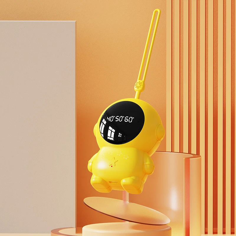 新人福利太空人暖手宝女款大容量女生通用无线可爱创意便携卡通