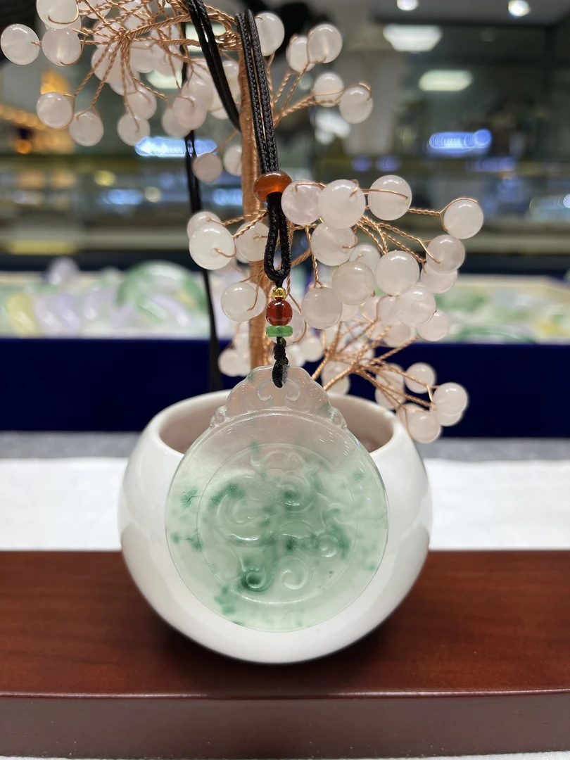 【闪购商品】飘花   麒麟牌  吊坠未镶嵌A21