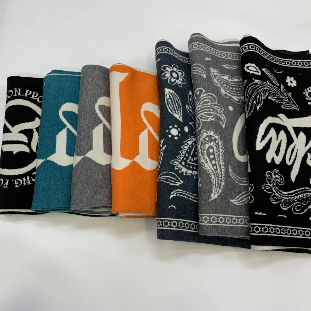 501-秋冬多色厚款长围脖 情侣亲子款休闲百搭印花保暖针织围巾