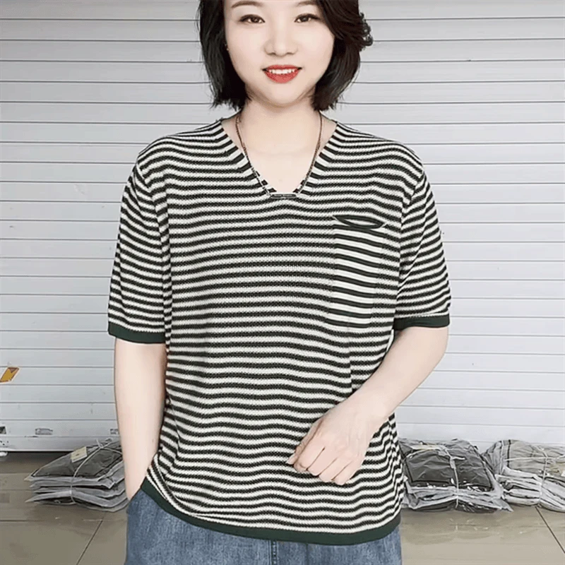 中年妈妈装针织衫女短袖T恤V领2024夏天新款薄款洋气减龄条纹上衣