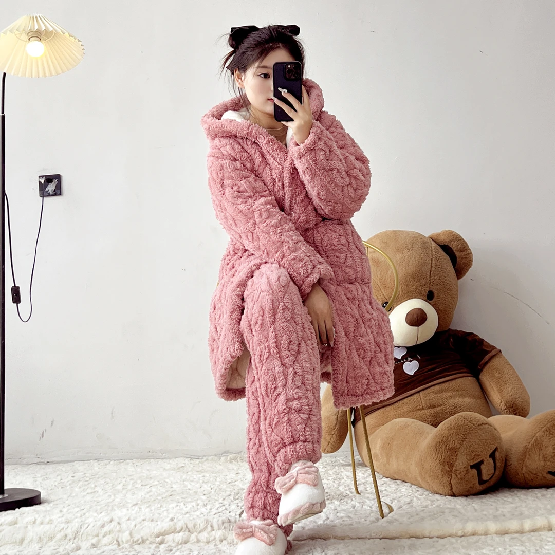 新款简约风加厚家居服女款睡衣中长款秋冬季加绒连帽保暖套装简约