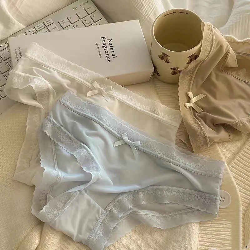 冰丝内裤女士无痕性感新款秋季薄款抗菌纯欲蕾丝少女短裤网红爆款