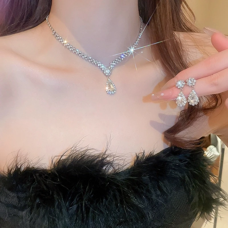 铜合金项链 耳钉+项链 满钻爆闪水滴流苏项链女choker锁骨链颈链